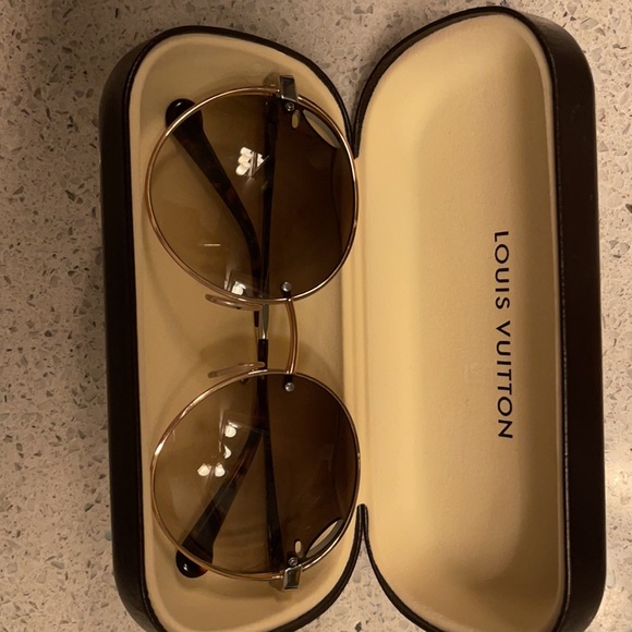 Louis Vuitton Sunglasses Imagine Pink - Picture 9 of 9